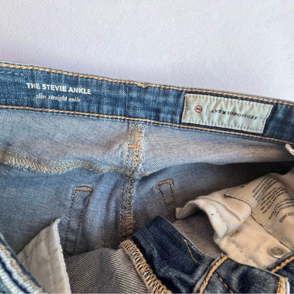 Anthropologie Distressed Washed Denim Jeans Size 25R – Pre-Owned - Picture 6 of 13